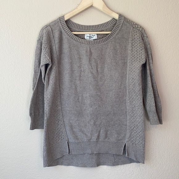 American Eagle Keyhole Tan Sweater sz Medium - Picture 1 of 9
